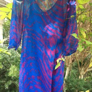 Stunning, Vibrant ,NWOT,  Express, Shift Dress XS.